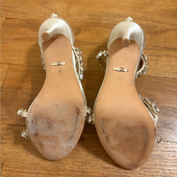 Badgley Mischka Ivory Heels with Sparkling Accents - Picture 3 of 4